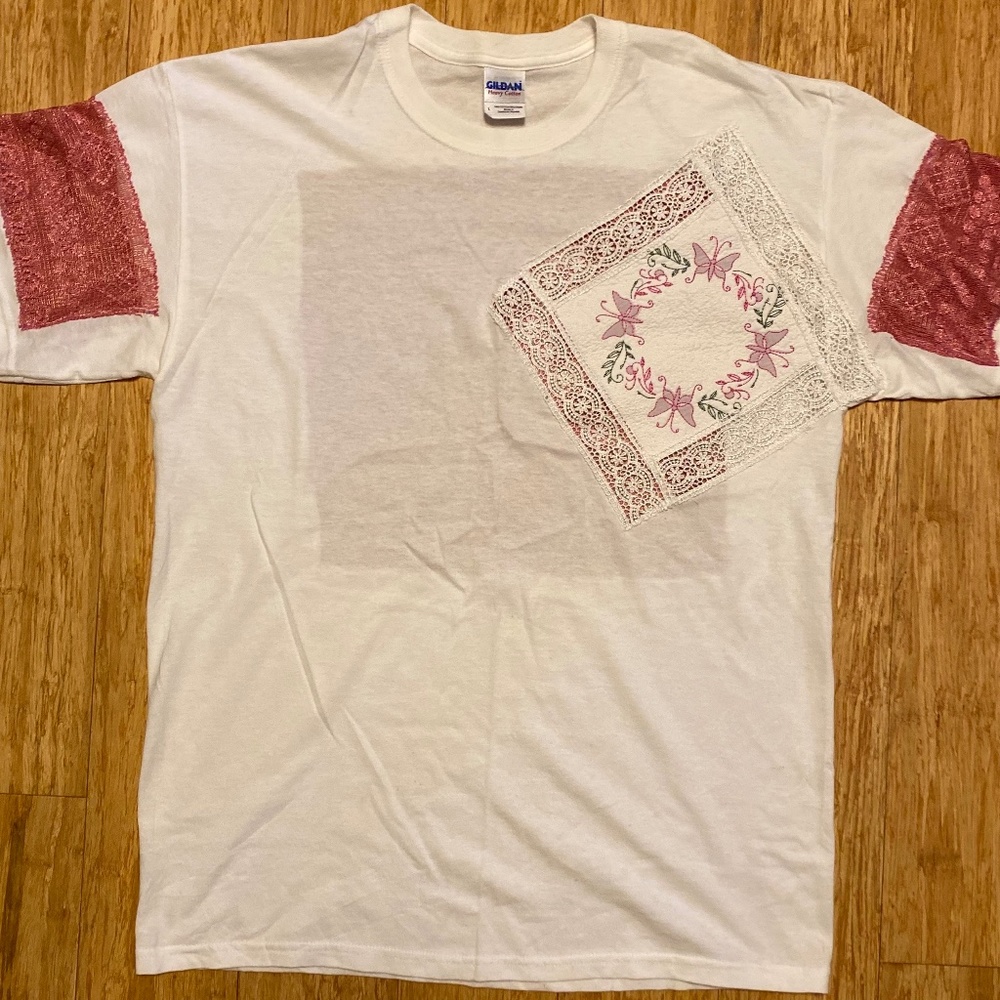 Decorated tshirt Handmade by Carla
